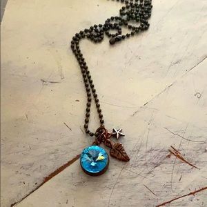 Stunning blue jewel necklace